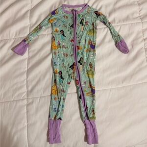 Princess little sleepies Jammie’s size 6-12 months